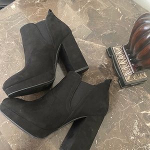 Black ankle bootie